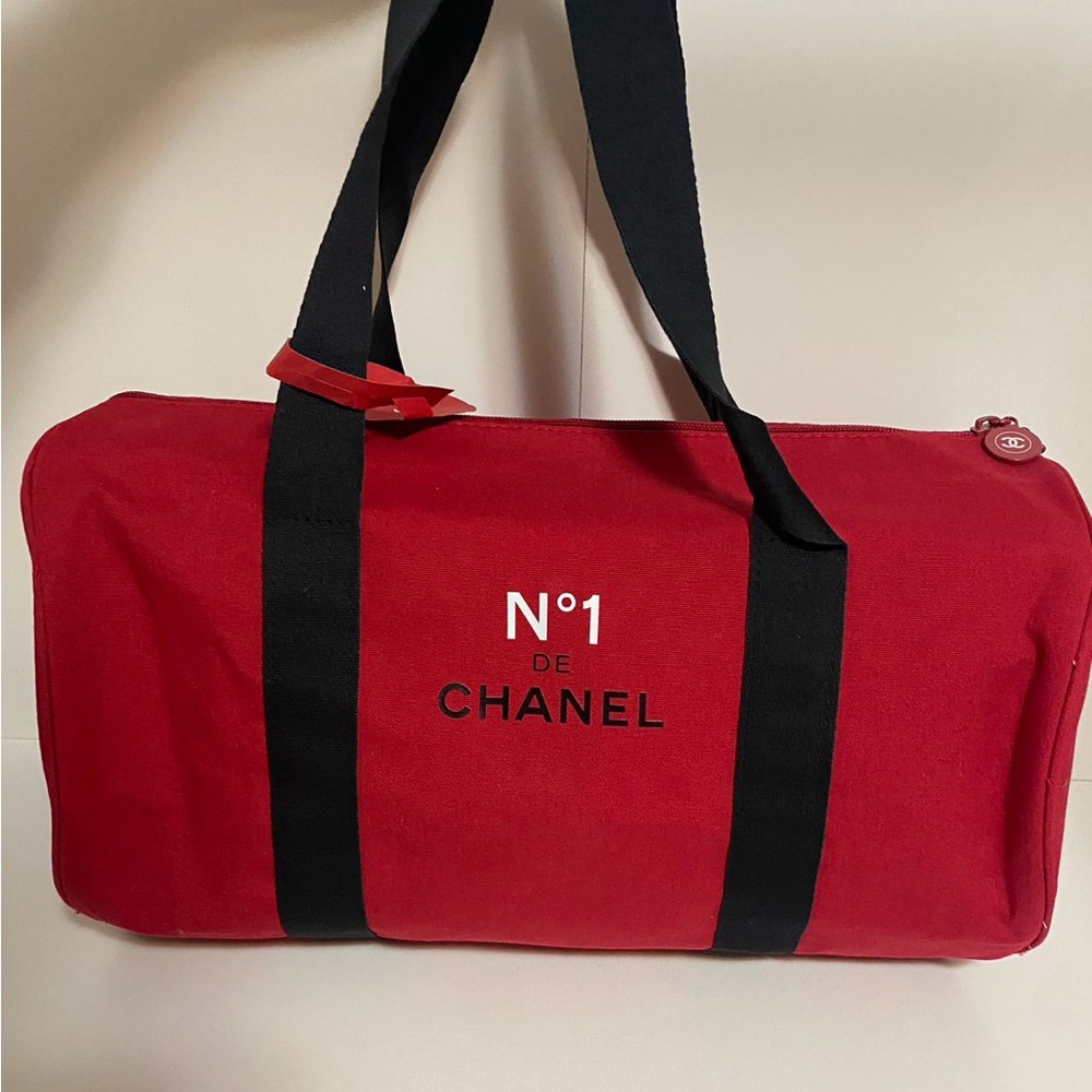 Chanel beauty gift No. 1 Red Canvas Bag